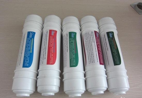 家装净水机的滤芯，可以自行清洗继续使用吗？